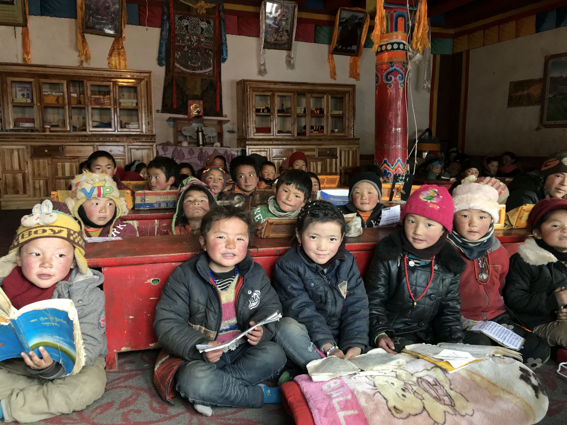 海口翰飞高效物流管理有限公司公益回顾丨家国同欢月同圆 温暖满载甘孜州(图11) 海口翰飞高效物流管理有限公司公益回顾丨家国同欢月同圆 温暖满载甘孜州(图11)